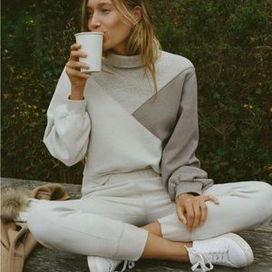 A&F Soft AF Collection Lounge Set